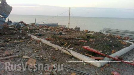 На Азовском побережье неизвестные диверсанты уничтожили украинский пограничный пункт наблюдения (фото)