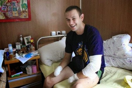Каратель Олег Березовский, 24 года, приехал карать жителей Донбасса за референдум