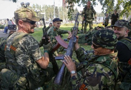 Ополченцы заняли три населенных пункта на подступах к Новоазовску