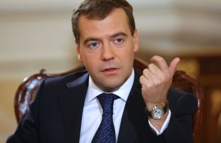 Медведев: восстанавливать Донбасс должен Киев, а Запад должен в этом помочь
