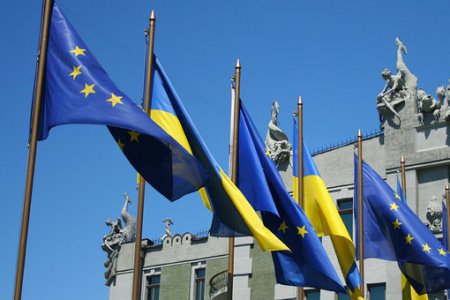 Ассоциация Украины с ЕС "временно" отменяется
