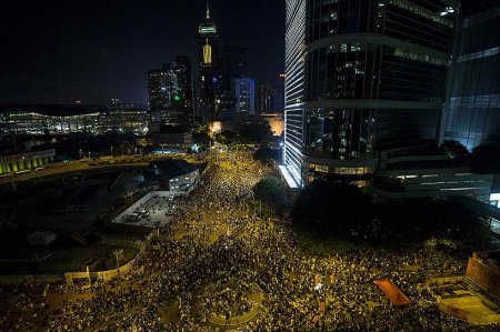 Цветная революция из Гонконга грозит перекинуться на материковый Китай