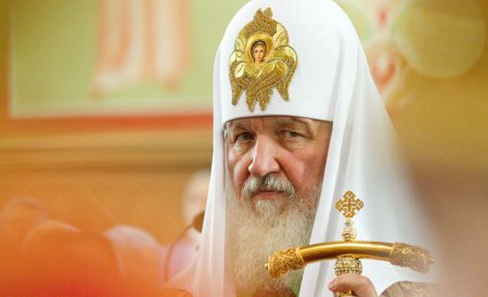 Патриарх: политики искусственно противопоставляют понятия "русский" и "российский"