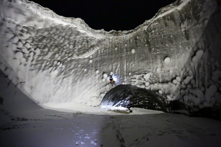 Ученые впервые спустились на дно загадочной гигантской воронки на Ямале (+фотоотчет)