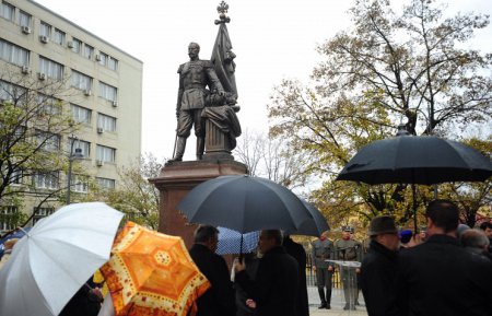 В Белграде открыт памятник Николаю II