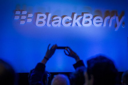 BlackBerry и Boeing разработают телефон с функцией самоуничтожения данных