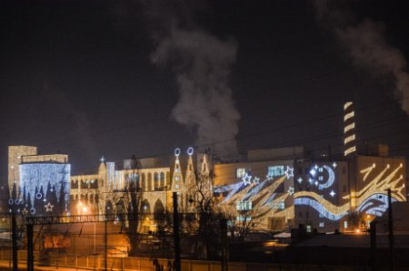 Сегодня на фабриках Roshen отключили праздничную подсветку