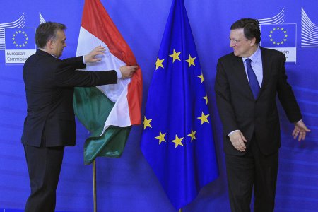 ​Британские СМИ: ЕС может заблокировать атомный контракт Венгрии с Россией