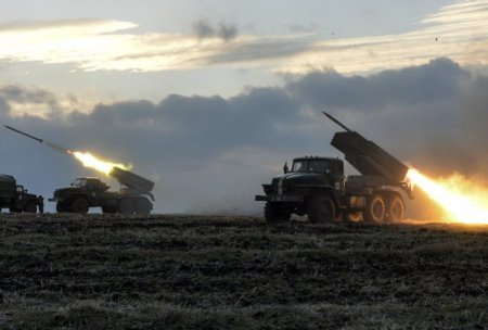 Украина пойдет войной на Донбасс в марте