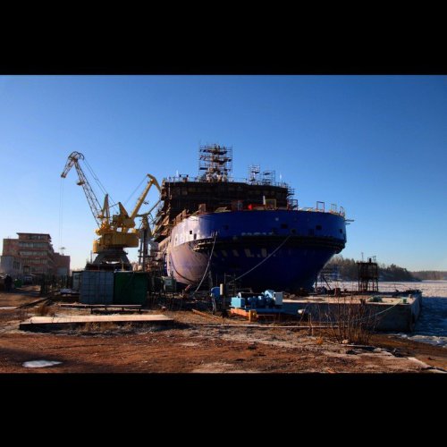 Новые фотографии строящихся ледоколов «Владивосток» и «Новороссийск»