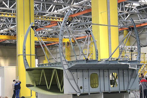 На Иркутский авиационный завод доставлен центроплан для МС-21