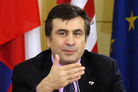 Саакашвили: Бывший губернатор Одесской области забрал с собой 40 БТР