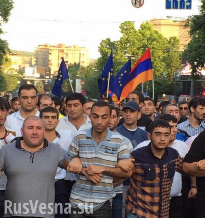 Протесты в Армении: дойдет ли до майдана? (ФОТО, ВИДЕО)