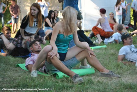 В Киеве прошел первый фестиваль практического секса с групповым испытанием поз Камасутры (фото,видео)