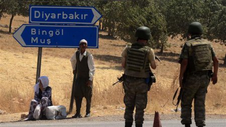 Турция продолжает бомбить курдов под видом операции против ИГИЛ