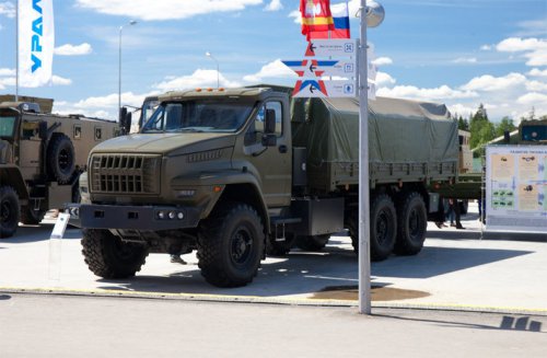 «Уральский автозавод» представил новый тактический грузовик