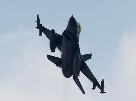 Турция присоединилась к авиаударам по ИГИЛ в составе американской коалиции