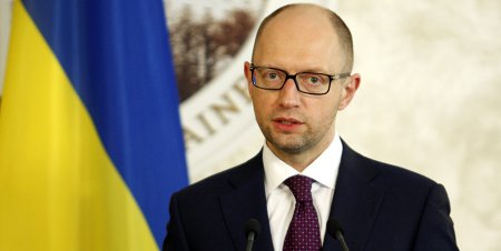 Украина не решилась приостановить выплаты по долгу перед РФ