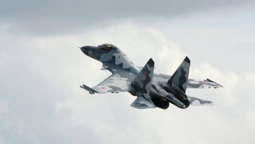Россия и Алжир подписали контракт на поставку 14 самолетов Су-30
