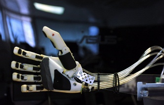ЦНИИ робототехники разработал систему, которая поможет космонавтам работать за бортом МКС