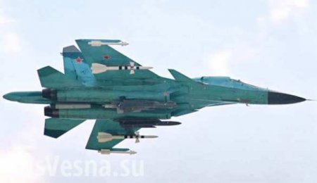 Как подвешивают фугасные авиабомбы на бомбардировщик Су-34 (ВИДЕО)
