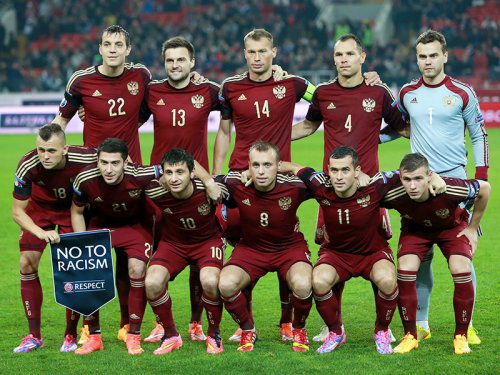 Сборная России обыграла Черногорию и вышла на Евро-2016
