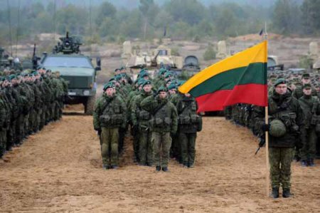 Крупные учения НАТО начинаются в Латвии и Литве