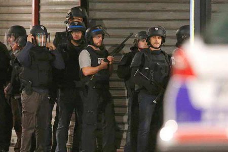 Три террориста, подозреваемых в организации терактов 13 ноября, убиты в Париже