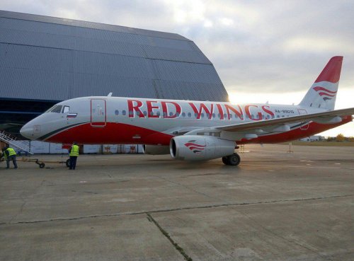 Пятый Sukhoi Superjet 100 передан авиакомпании Red Wings