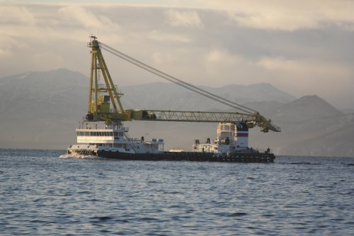 Новый плавучий кран ВМФ на Камчатке
