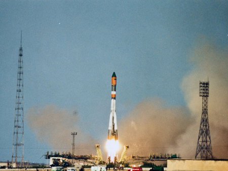«Роскосмос»: старт ракеты-носителя «Союз-2.1б» сорвался из-за отключения двигателя