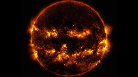 NASA опубликовало уникальное изображение Солнца