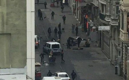 Взрыв прогремел на центральной улице Стамбула Истикляль