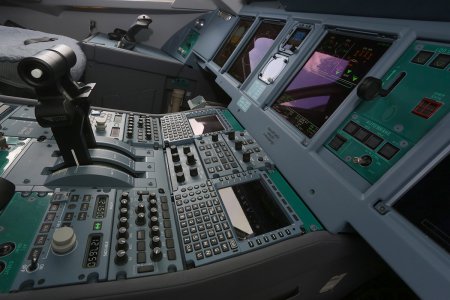 «Суперджет SSJ-100 - 5 лет в строю» Авиация