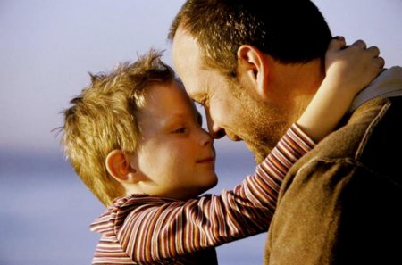 Ученые доказали, что отцы любят своих детей не меньше, чем матери