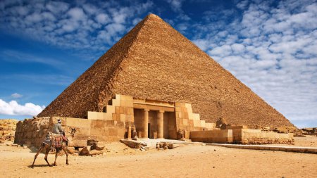 В гробнице Тутанхамона запрещены раскопки с целью поиска захоронения Нефертити