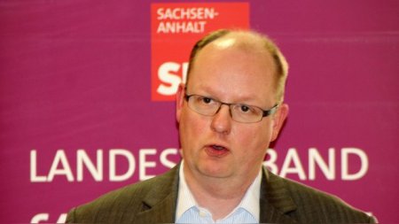 Volksstimme: Востоку Германии следует объединиться против санкций