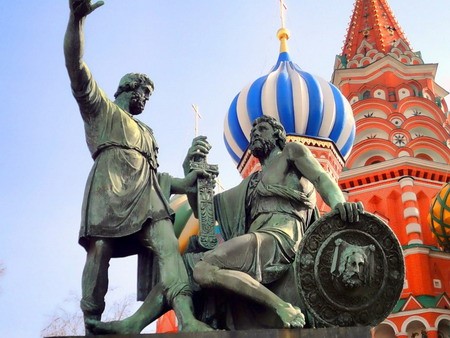 «У Саакашвили в России рейтинг как у Путина». Свидетели секты «Эхо Москвы» готовят трон и корону