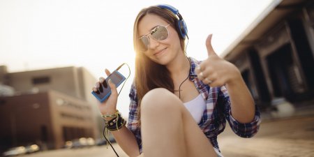 У четверти современных тинейджеров выявлены нарушения слуха