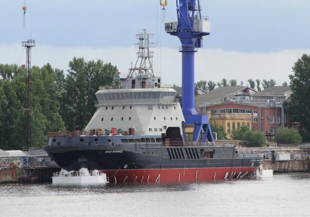 «Спущен на воду ледокол «Илья Муромец»» Судостроение и судоходство