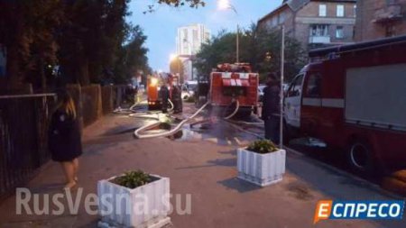 Пожар в киевском суде: сгорели важные уголовные дела (ФОТО, ВИДЕО)
