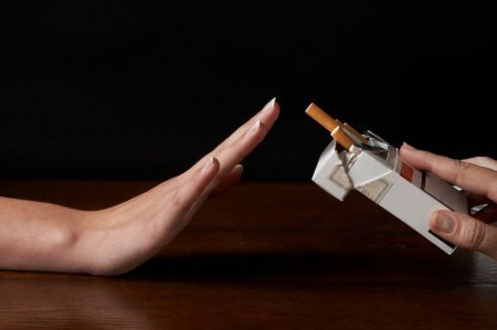 Учёные: Чем старше человек - тем больше он хочет бросить курить