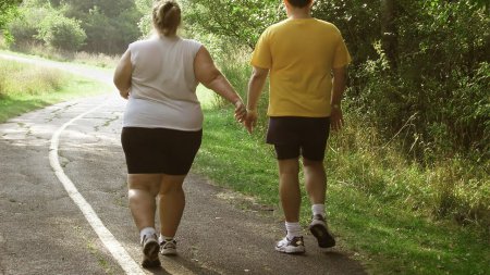 Ученые: Стабильные отношения могут стать причиной ожирения