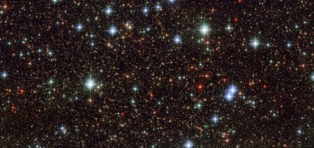 Телескоп "Хаббл" сфотографировал феерию звезд в соседней галактике