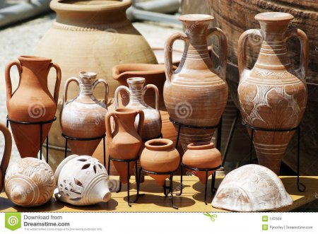 Ученые обнаружили в Греции следы самого древнего в мире вина