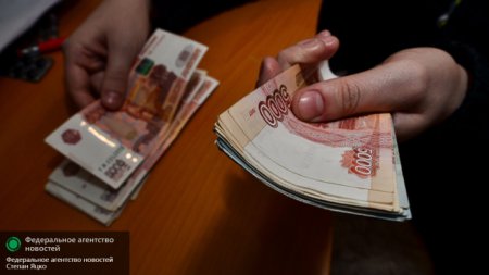 Новые деньги: зачем россиянам 200 и 2000 рублей