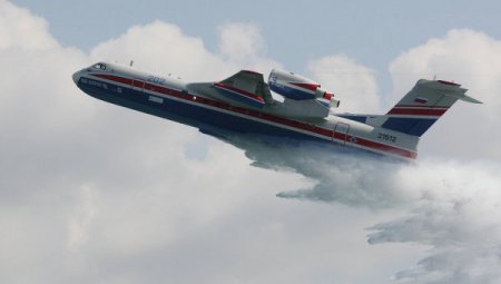 «Первый самолет Бе-200ЧС, произведенный в Таганроге, поступил в МЧС» Авиация
