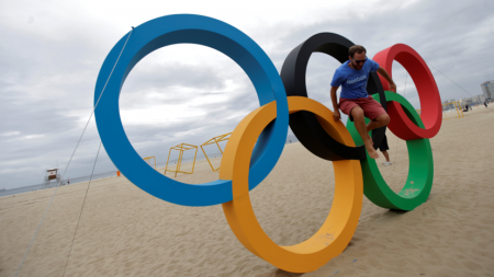 Читатели западных СМИ: Настал конец олимпийскому духу
