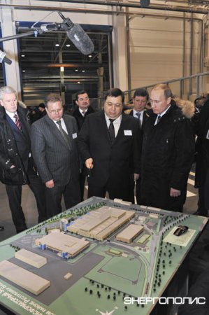 Путин запустил конвейер на трансформаторном заводе в Уфе