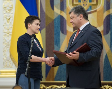 Савченко назвала Порошенко слабым президентом без стержня